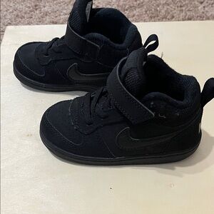 Nike toddler 7C Black Velcro Sneakers